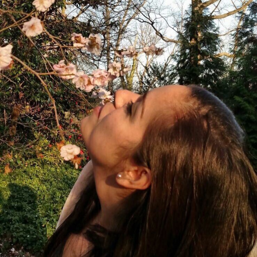 Meet your Posher, Ivania